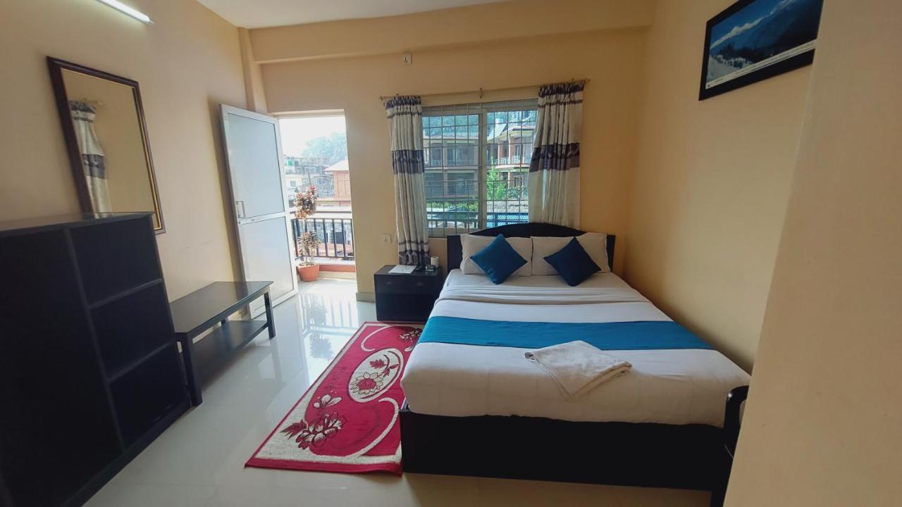Golden Lake Pokhara Zewnętrze zdjęcie