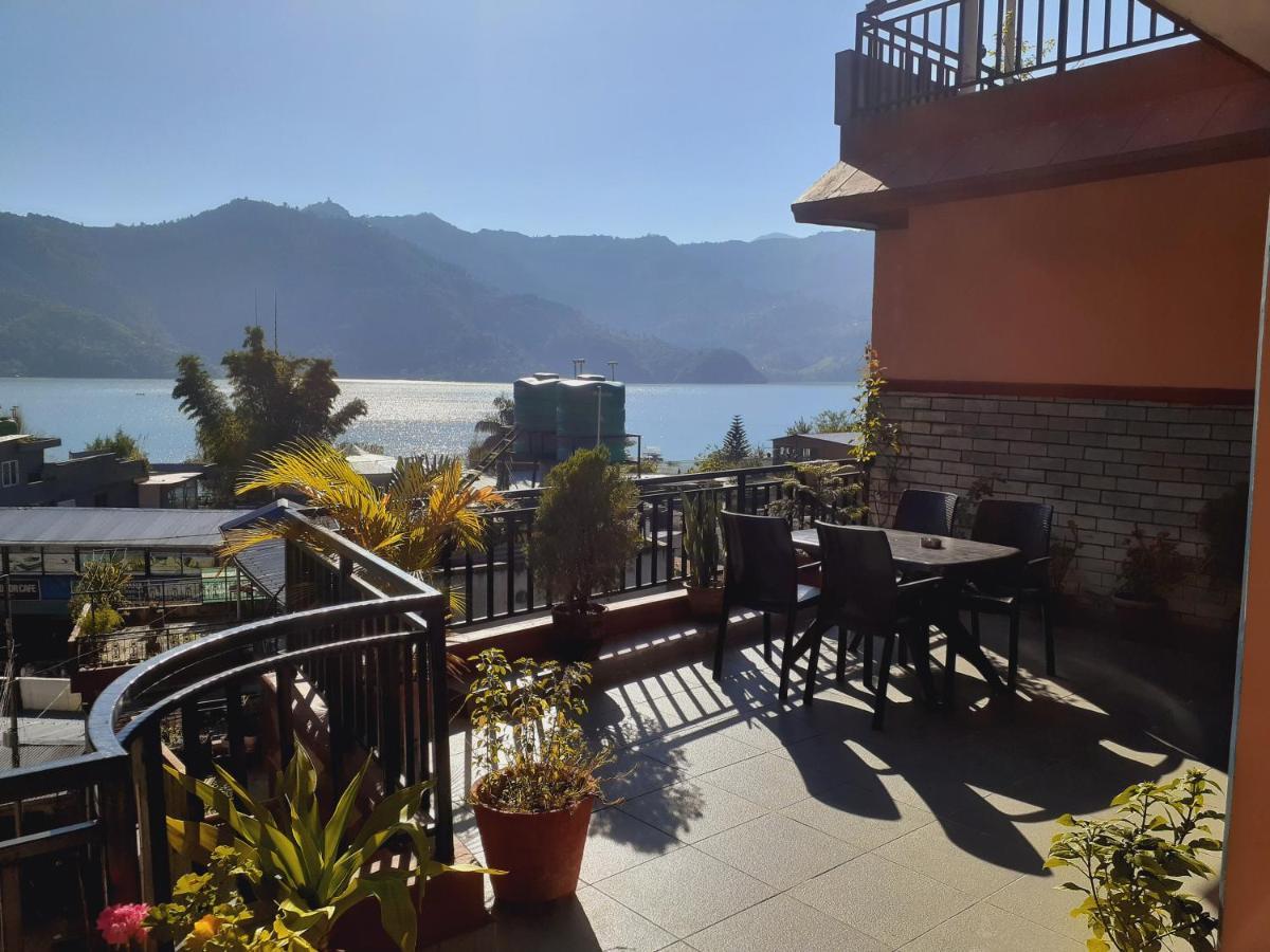 Golden Lake Pokhara Zewnętrze zdjęcie