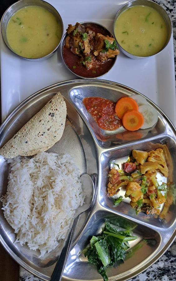 Golden Lake Pokhara Zewnętrze zdjęcie